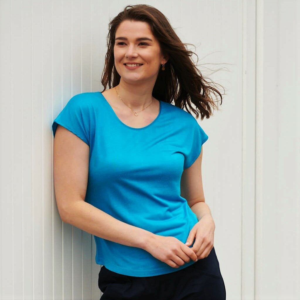 Cinda Leinen Seide T-Shirt von in Dresdner Blau